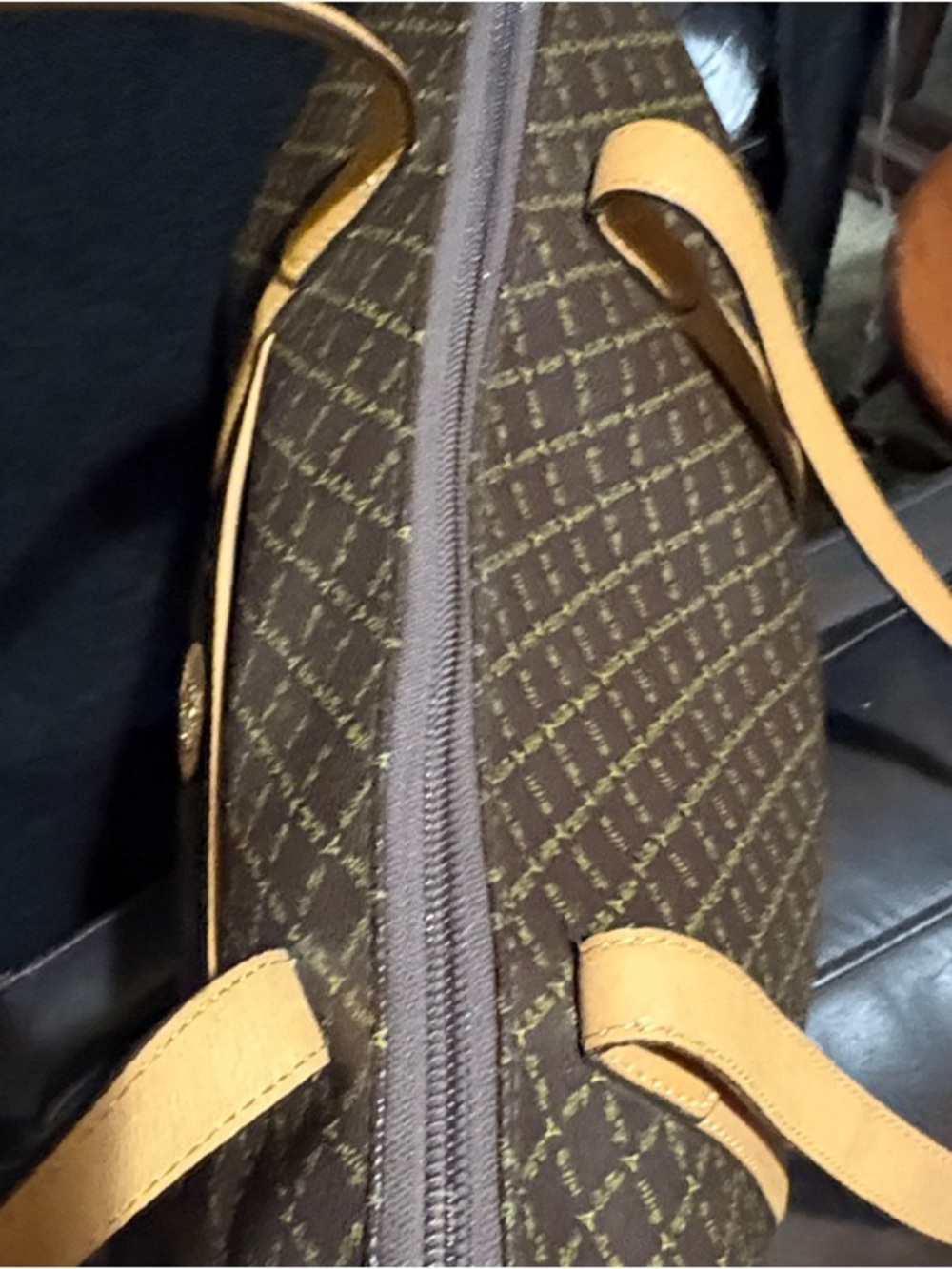 #LA TOUR EIFFEL 1887  see👇bag only $125firm - Picture 10 of 12
